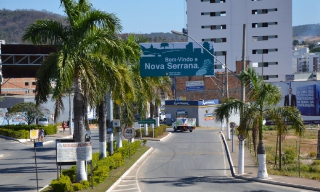 Prefeitura abre licitao para substituir permisses irregulares de txi em Nova Serrana