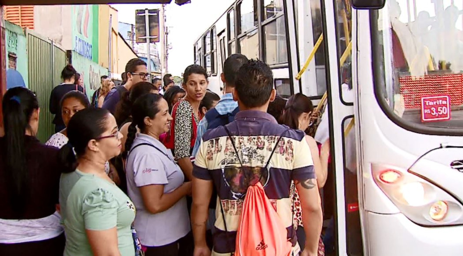 Ônibus da Suzantur voltam a circular em São Carlos (Foto: Reprodução/ EPTV)